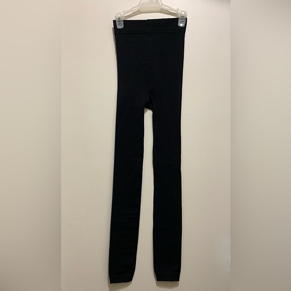 Black leggings